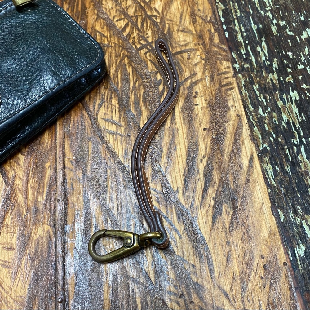 Vintage Fossil Explorer Flap Black Leather Tri-Fold Wallet Gold Logo 7” X 4” - Picture 8 of 9